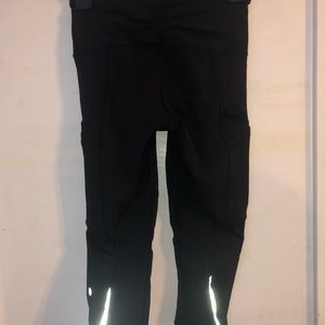 Gently used Lululemon Crop leggings